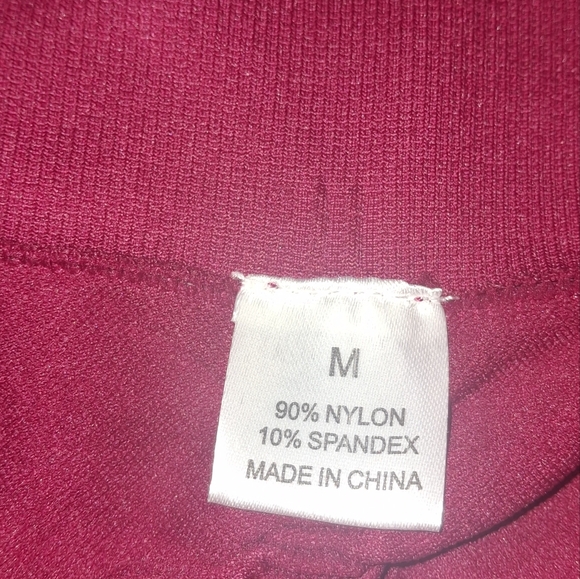 SIN Collection / Burgundy Red and White Activewear Set- W Sz Medium - Picture 6 of 13